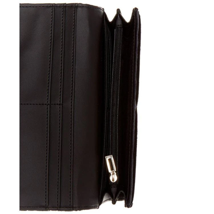 商品GUESS|Cool School Velvet Crossbody Wallet-on-a-String,价格¥408,第3张图片详细描述