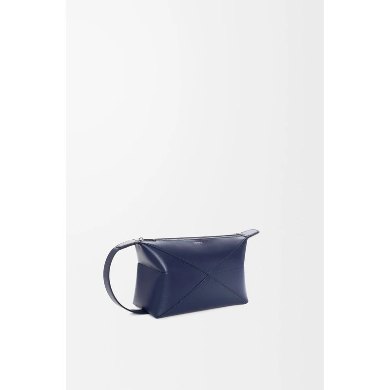 商品Loewe|【预售3-5天】LOEWE罗意威 男士深蓝色小牛皮手提包,价格¥6874,第4张图片详细描述