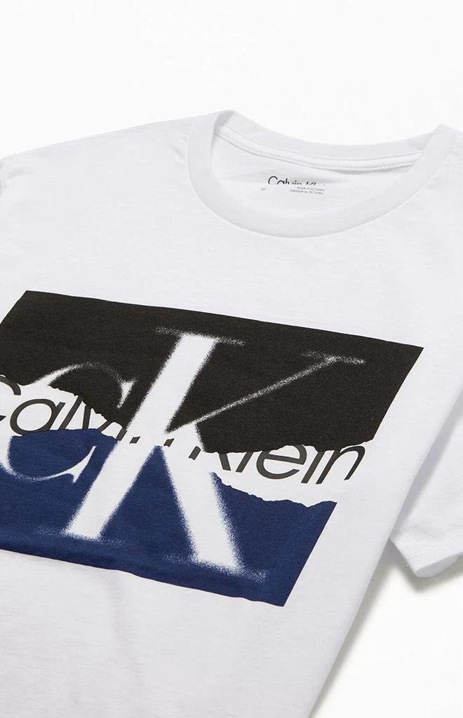 商品Calvin Klein|Torn Logo T-Shirt,价格¥201,第2张图片详细描述