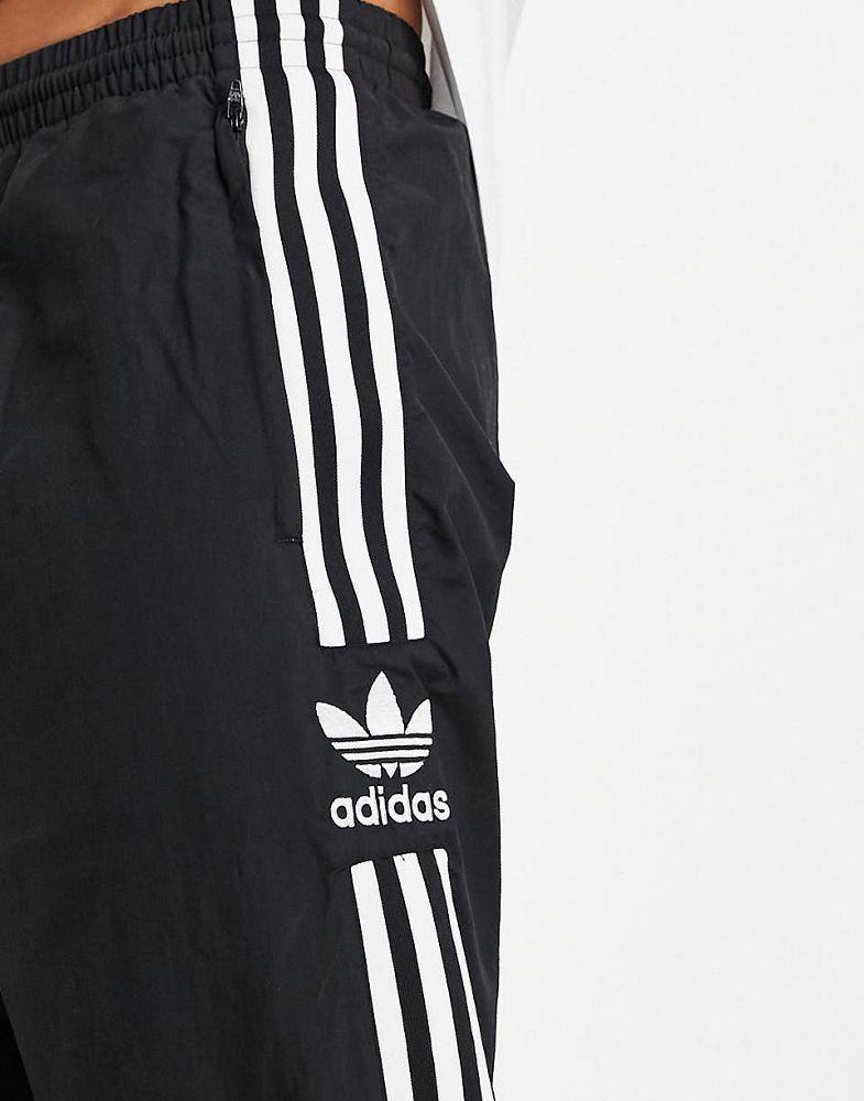 商品Adidas|adidas Originals adicolor lock up joggers in black,价格¥294-¥452,第6张图片详细描述