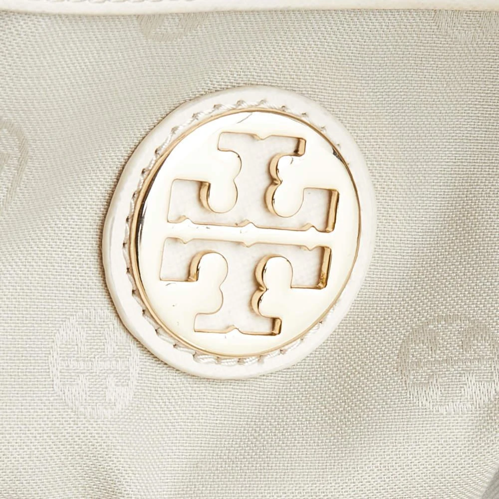 Tory Burch Off White Leather Large Robinson Double Zip Tote 商品