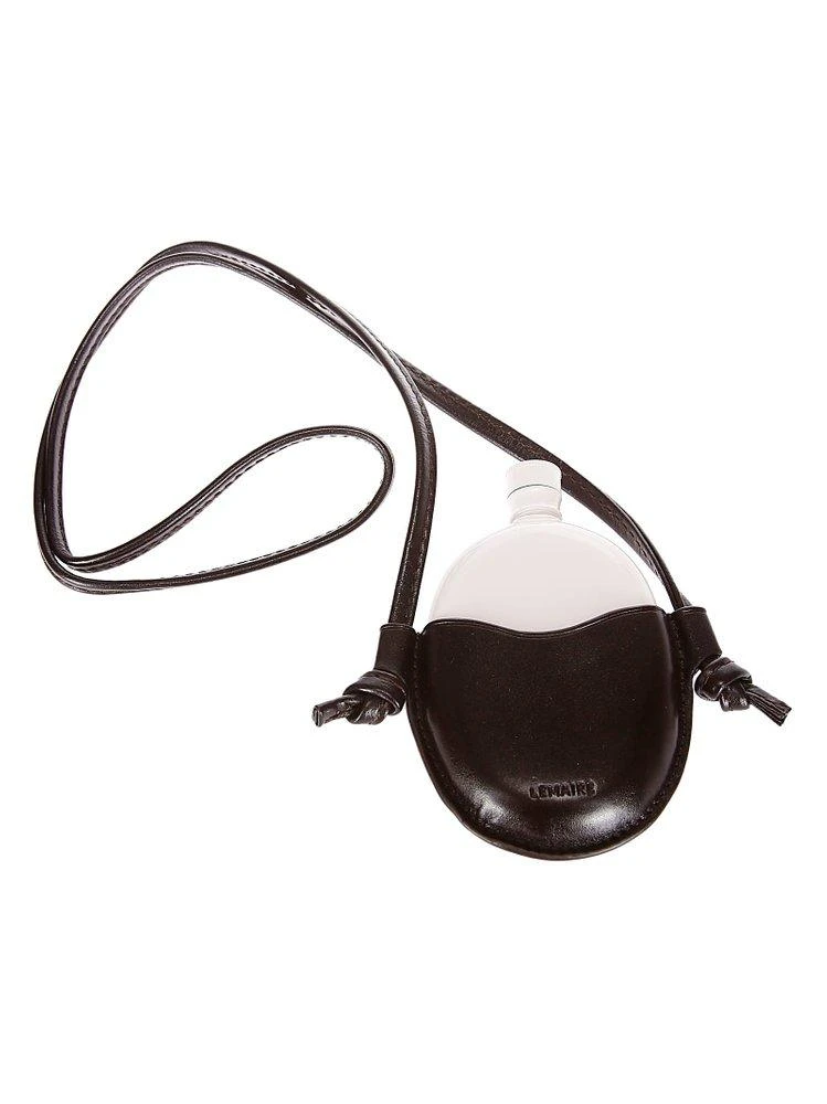 商品Lemaire|Lemaire Logo Embossed Knot Detailed Water Bottle Holder,价格¥1563,第1张图片