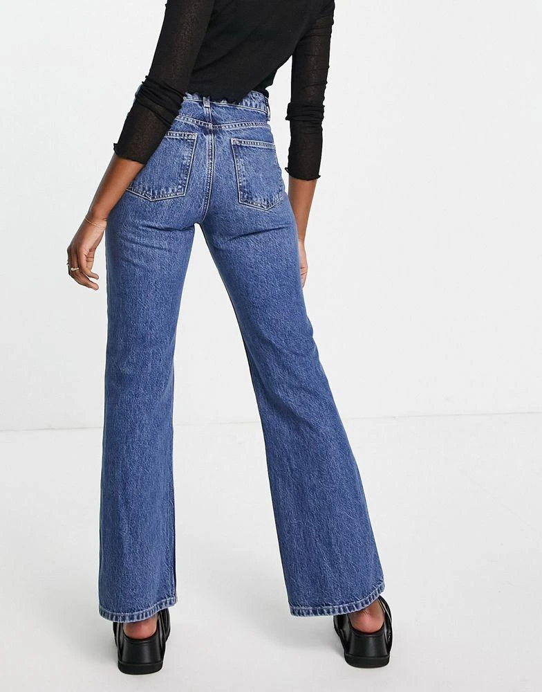 商品Topshop|Topshop 90s flare jeans in mid blue,价格¥206,第2张图片详细描述