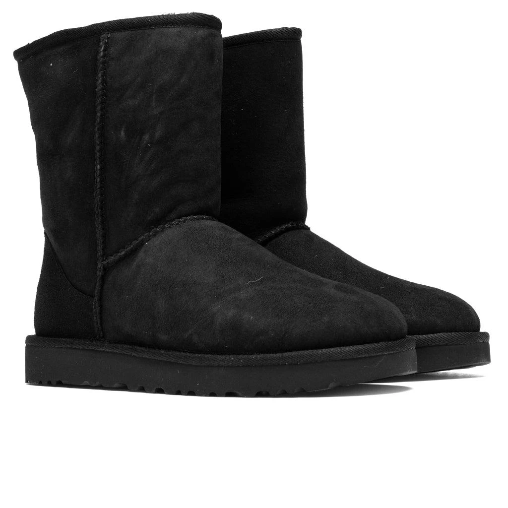 商品UGG|Women's Classic Short II Boot - Black,价格¥1357,第2张图片详细描述