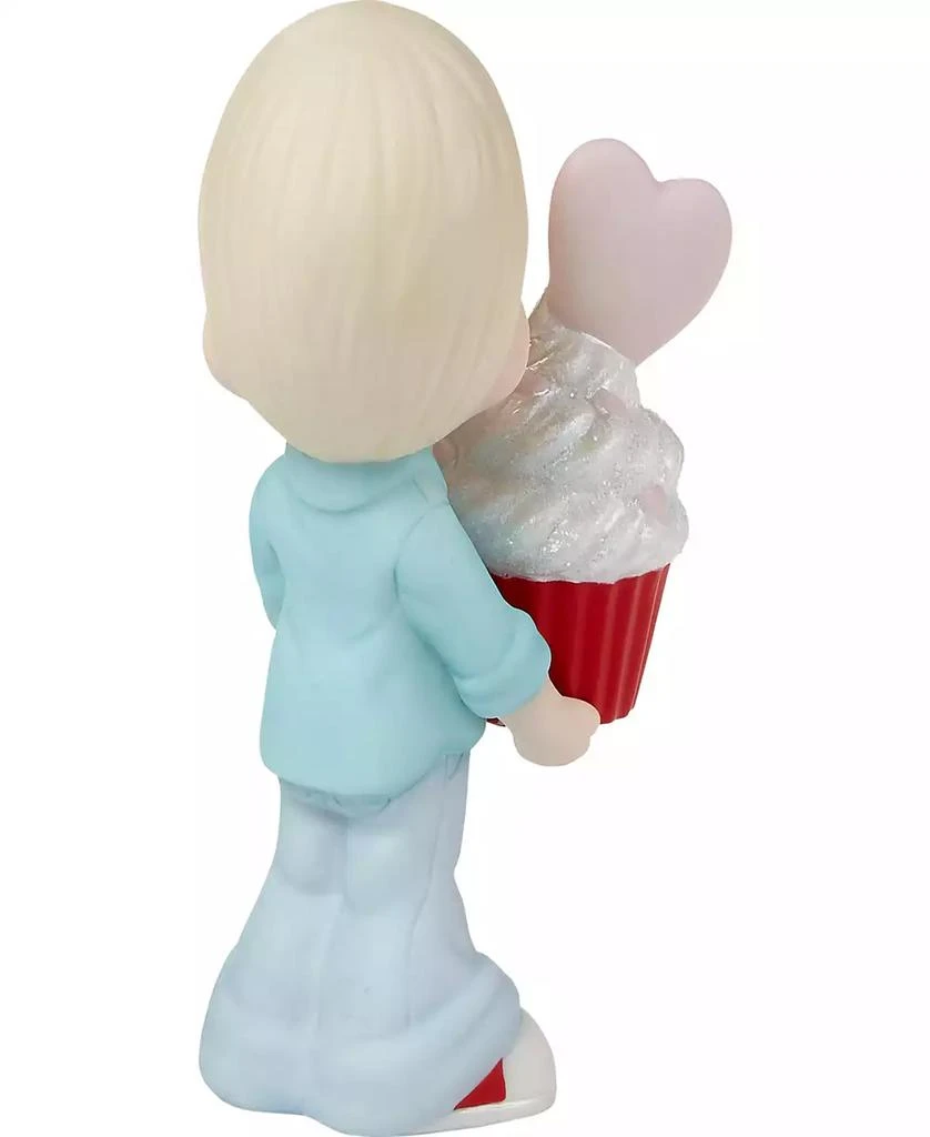 商品Precious Moments|222002 You Bake Me Happy Blond Boy Porcelain Figurine,价格¥328,第4张图片详细描述