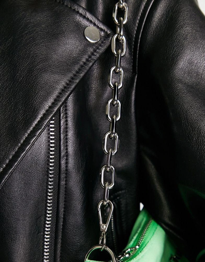 商品Juicy Couture|Juicy Couture velour shoulder bag with chain in green,价格¥525,第3张图片详细描述