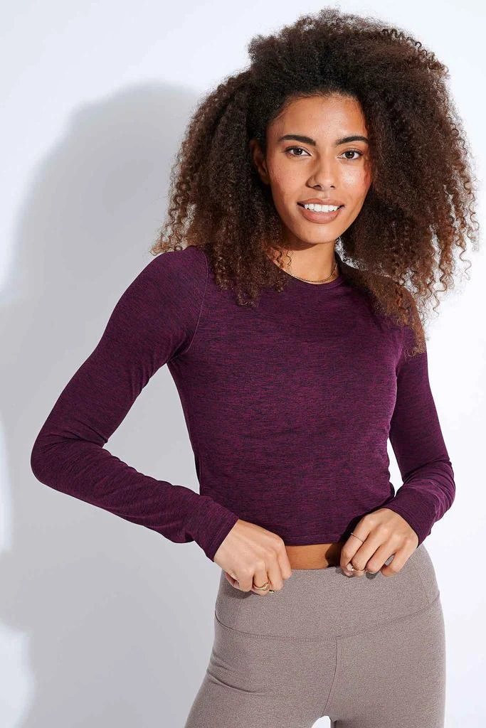 商品Girlfriend Collective|ReSet Cropped Long Sleeve - Plum,价格¥509,第1张图片
