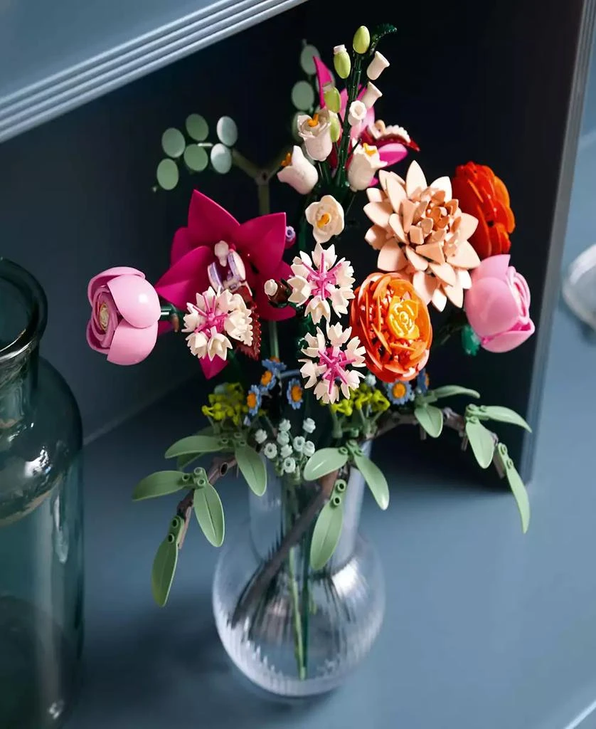 商品LEGO|Botanicals Pretty Flower Bouquet 10342 Building Kit, 749 Pieces,价格¥442,第5张图片详细描述