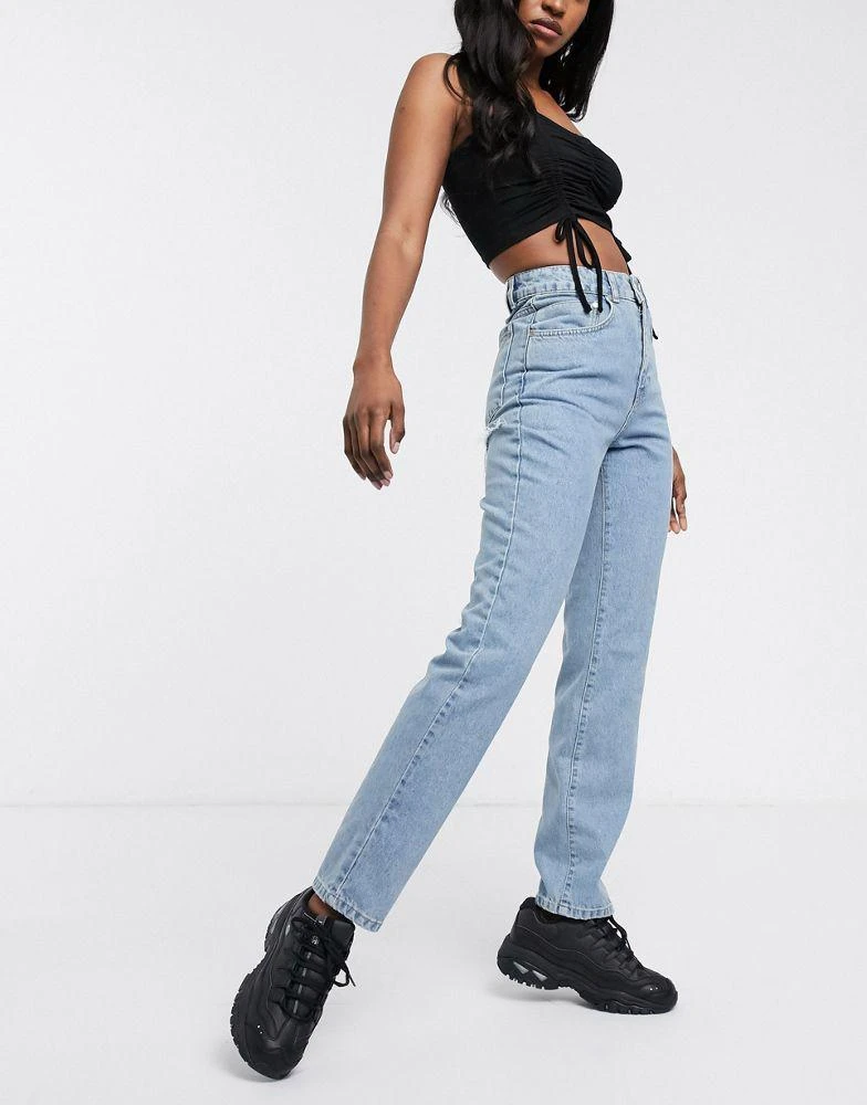 商品The Ragged Priest|The Ragged Priest mom jeans with bum rip in light wash denim,价格¥337,第4张图片详细描述