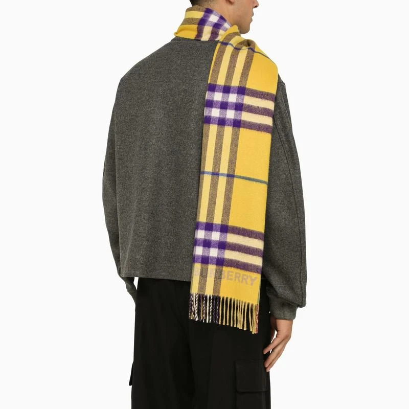 商品Burberry|Yellow/purple cashmere scarf,价格¥3944,第2张图片详细描述