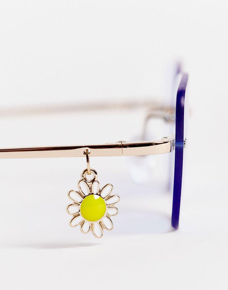 ASOS DESIGN rimless rectangle sunglasses with flower charm in blue商品第3张图片规格展示