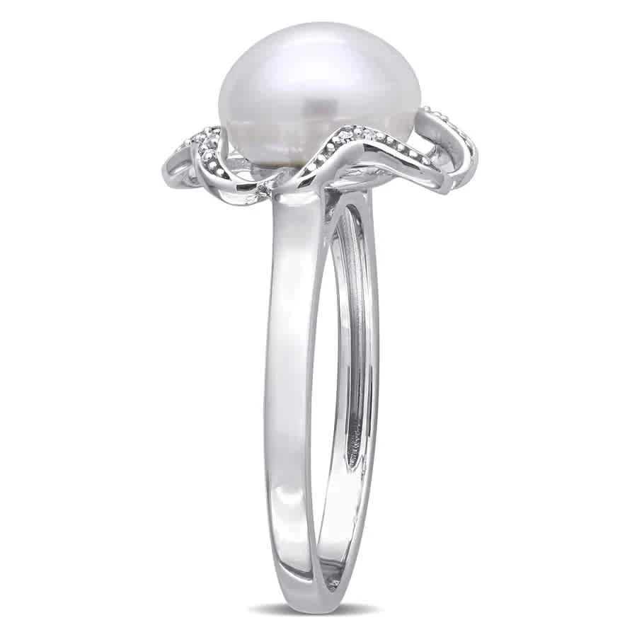 商品Amour|9-9.5mm Freshwater Cultured Pearl and Diamond-Accent Floral Cocktail Ring in Sterling Silver,价格¥409,第2张图片详细描述