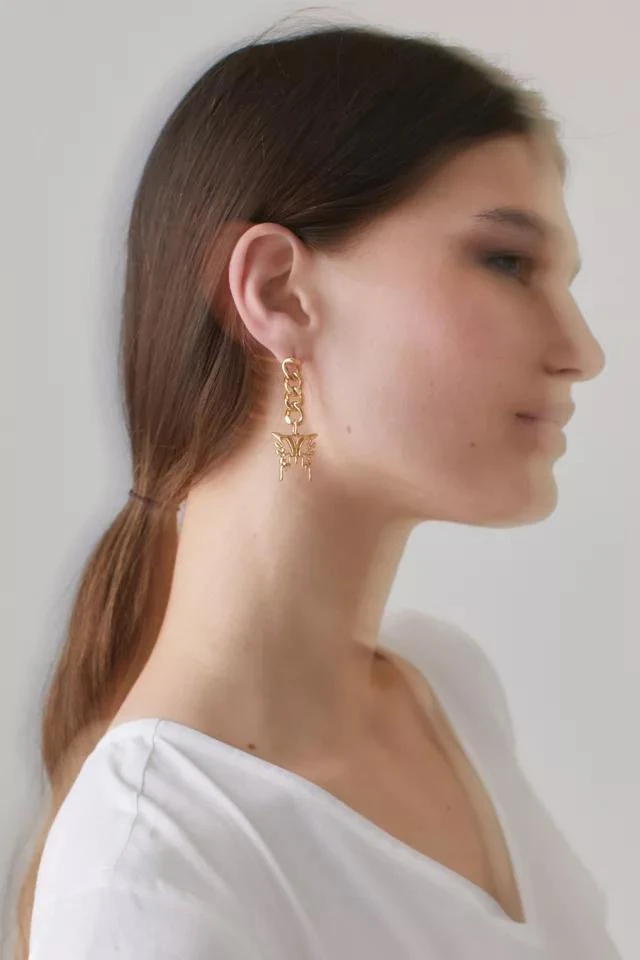 商品Urban Outfitters|Statement Butterfly Chain Earring,价格¥78,第2张图片详细描述