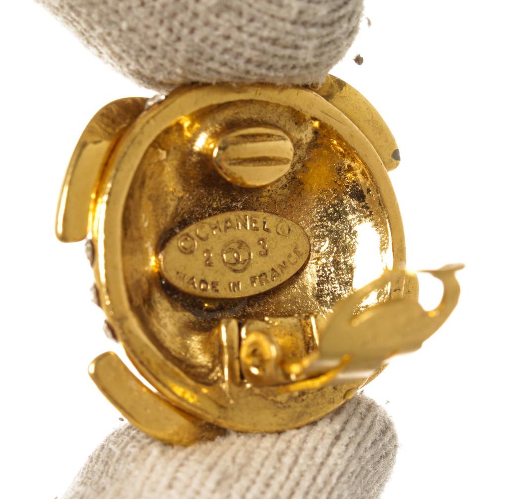 Chanel Gold CC Rhinestone Clip On Earrings商品第4张图片规格展示