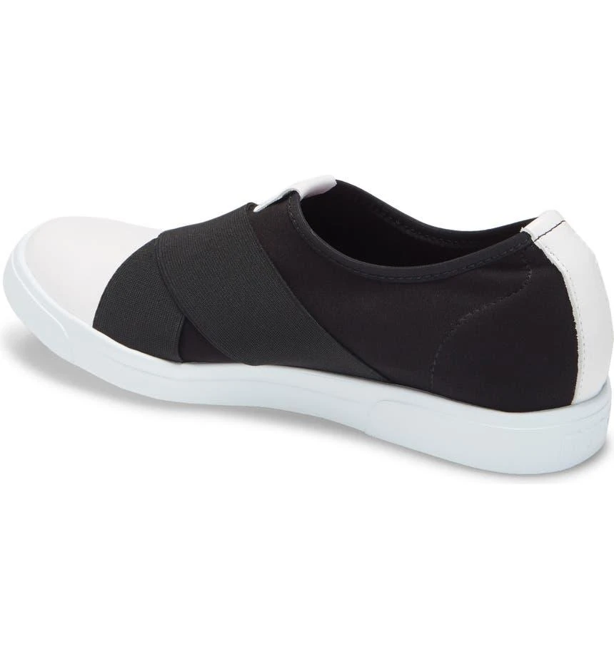 商品Munro|Anjela Slip-On Sneaker,价格¥218,第2张图片详细描述