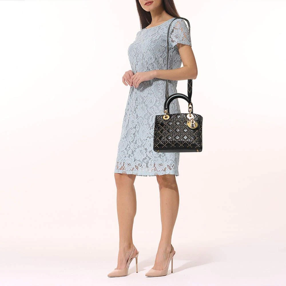 商品[二手商品] Dior|Dior Black Studded Leather Medium Supple Lady Dior Tote,价格¥14447,第2张图片详细描述