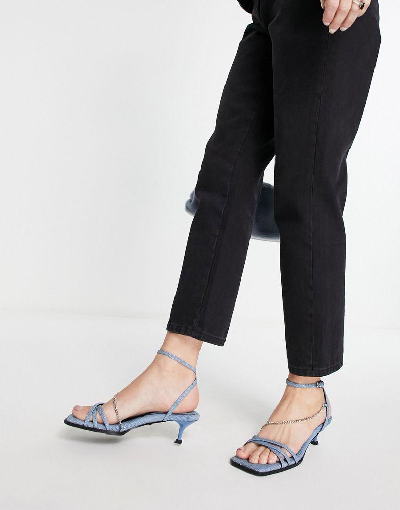 Topshop Nimble low heel chain sandal in blue商品第2张图片规格展示