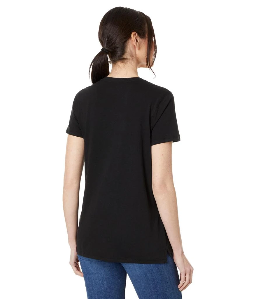 商品Carhartt|Relaxed Fit Lightweight Short Sleeve V-Neck T-Shirt,价格¥187,第2张图片详细描述