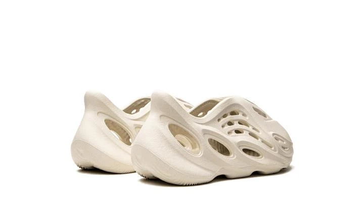 商品Adidas|Adidas Yeezy Foam Runner Kids,价格¥934-¥2309,第4张图片详细描述