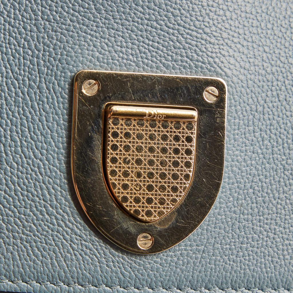 商品[二手商品] Dior|Dior Light Blue Leather Medium Diorever Tote,价格¥18107,第7张图片详细描述