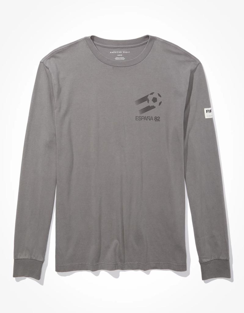 AE x FIFA® Long-Sleeve Graphic T-Shirt商品第4张图片规格展示