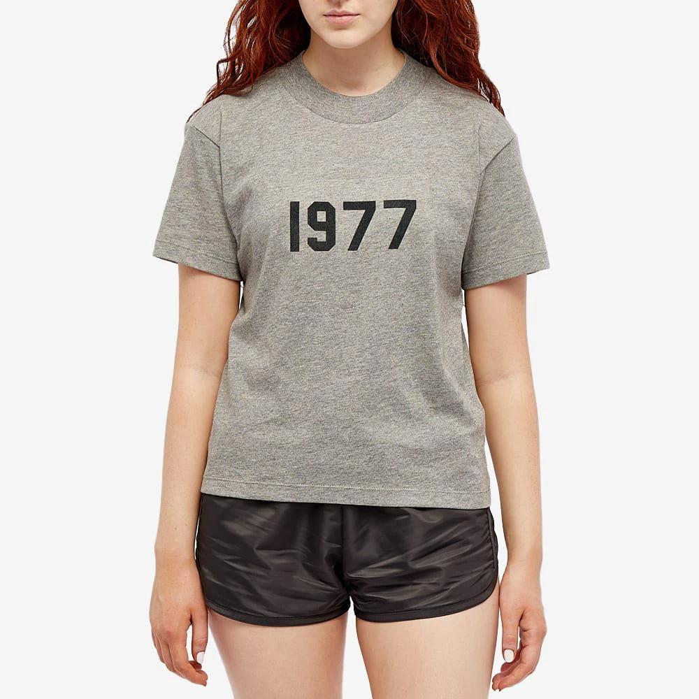 商品Essentials|FEAR OF GOD ESSENTIALS Women's 1977 T-Shirt - Dark Oatmeal,价格¥364,第2张图片详细描述