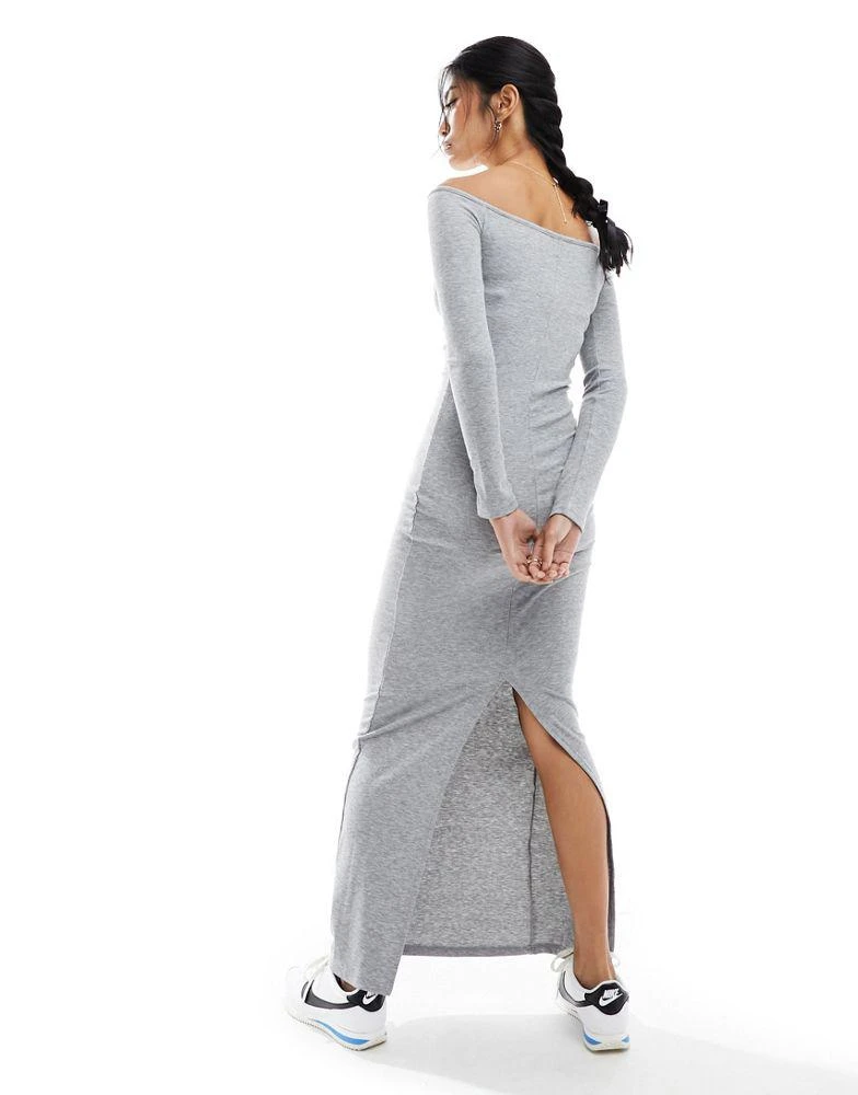 商品Bershka|Bershka off the shoulder long sleeve shaping maxi dress in grey,价格¥213,第2张图片详细描述