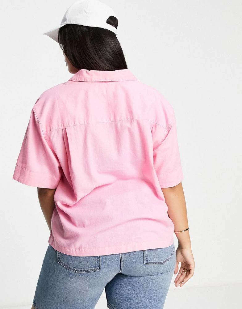 商品Levi's|Levi's Plus resort shirt in pink,价格¥269,第4张图片详细描述