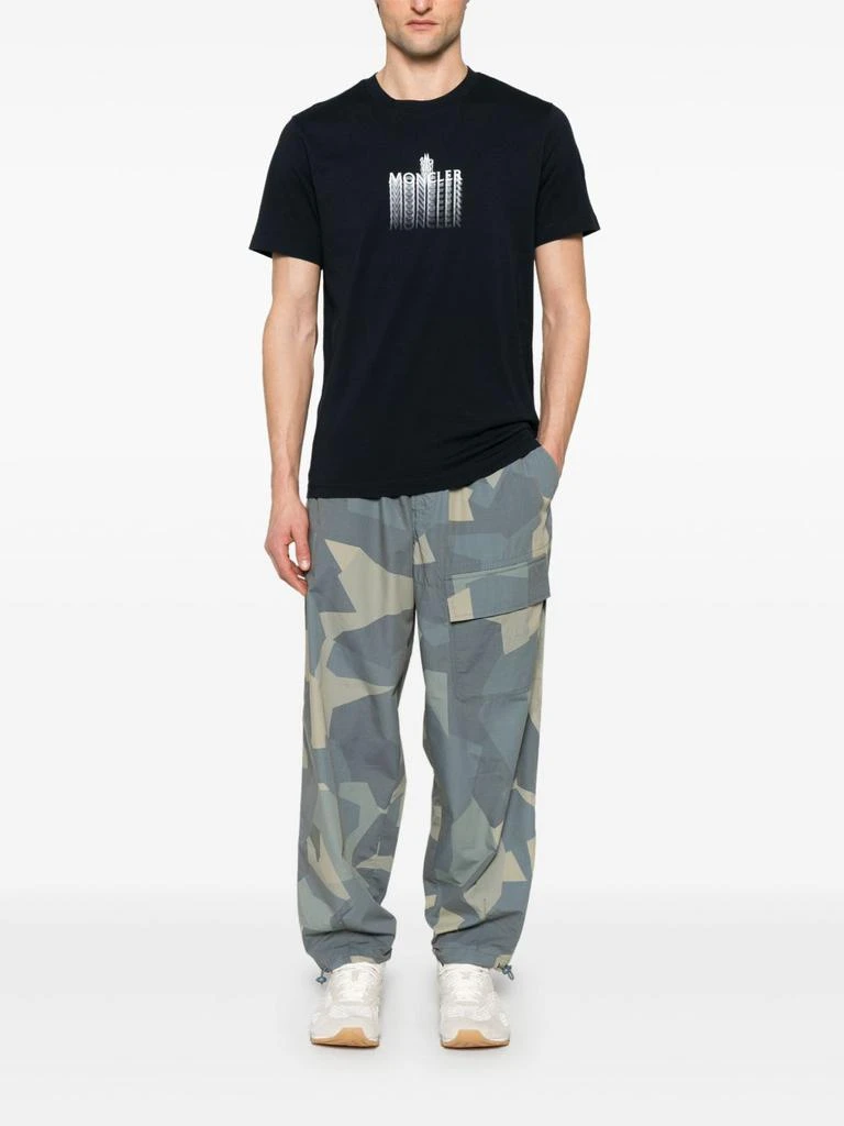 商品Moncler|MONCLER - Logo Cotton T-shirt,价格¥2948,第3张图片详细描述