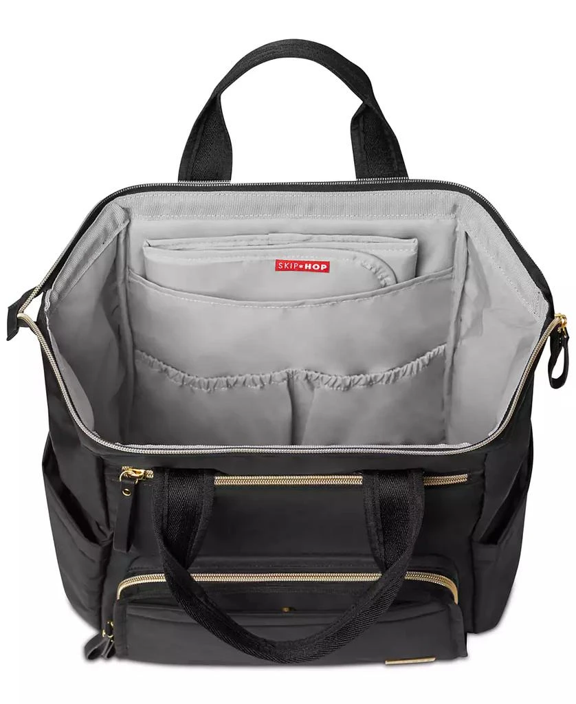 商品Skip Hop|Mainframe Wide Open Diaper Backpack,价格¥556,第4张图片详细描述