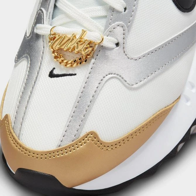 商品NIKE|Women's Nike Air Max Dawn SE Metallic Casual Shoes,价格¥890,第3张图片详细描述