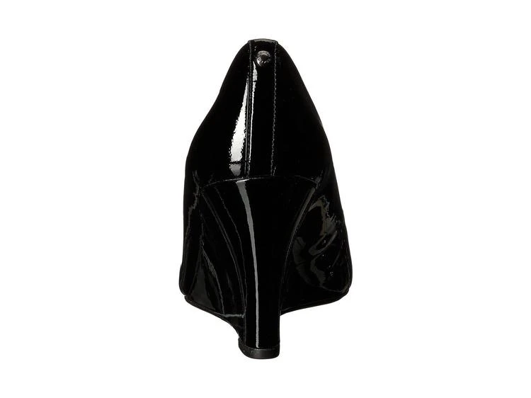 商品Coach|Wedge Pump,价格¥326,第5张图片详细描述