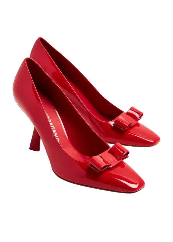 商品Salvatore Ferragamo|Ferragamo Patent Leather Vara Bow Pumps,价格¥4058,第2张图片详细描述