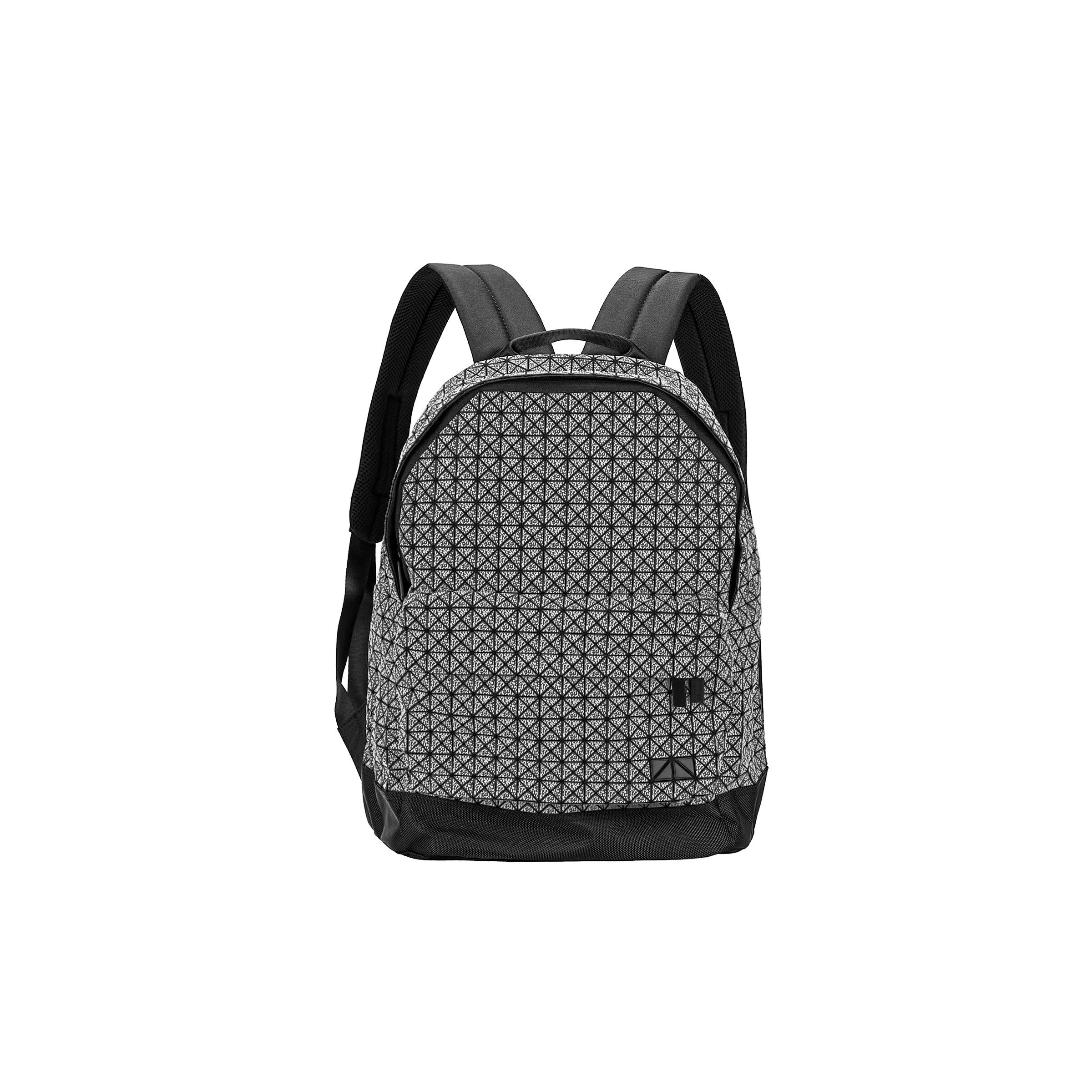 商品[国内直发] Issey Miyake|三宅一生 Kuro 五月限定四方立体形状设计拉链开合 棉 双肩包 男女同款情侣款 黑色,价格¥5811,第3张图片详细描述