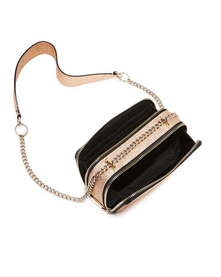 商品Nasty Gal|Suspect Metallic Crossbody - 100% Exclusive ,价格¥294,第3张图片详细描述