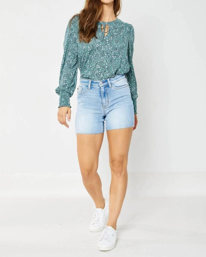 商品Judy Blue|Light Wash High Waist Shorts In Light Blue,价格¥333,第3张图片详细描述