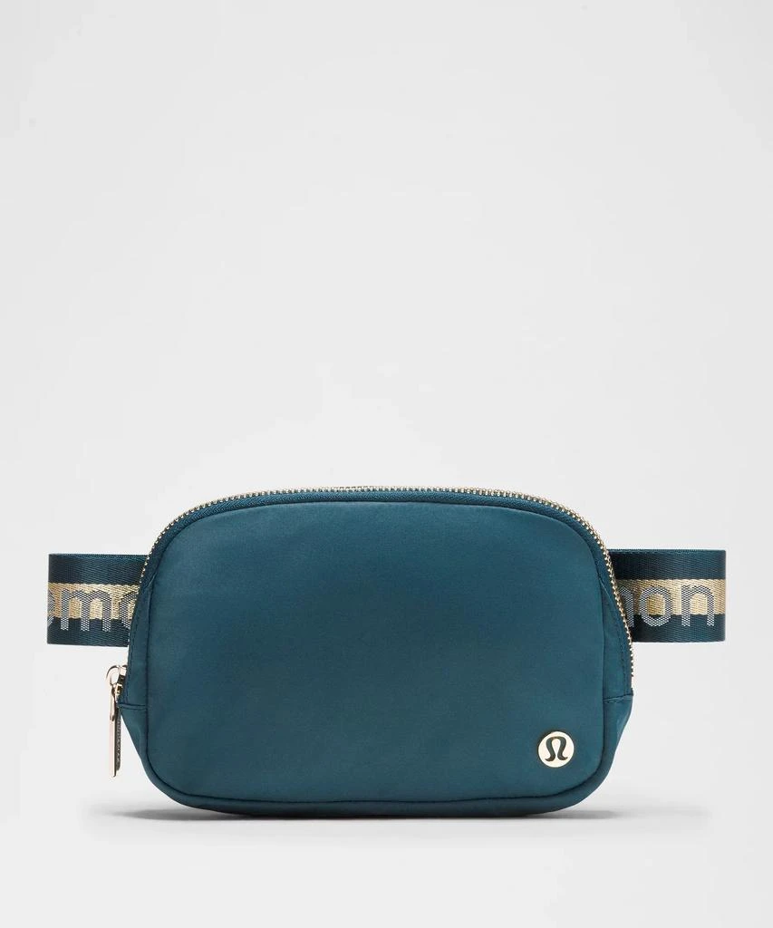 Everywhere Belt Bag 1L *Wordmark 商品