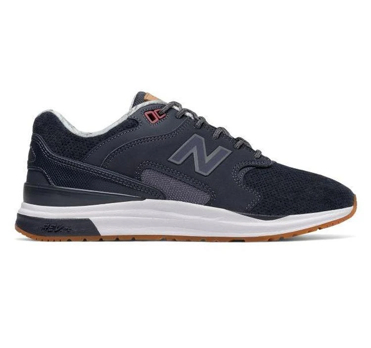 商品New Balance|Women's 1550 Suede,价格¥484,第1张图片