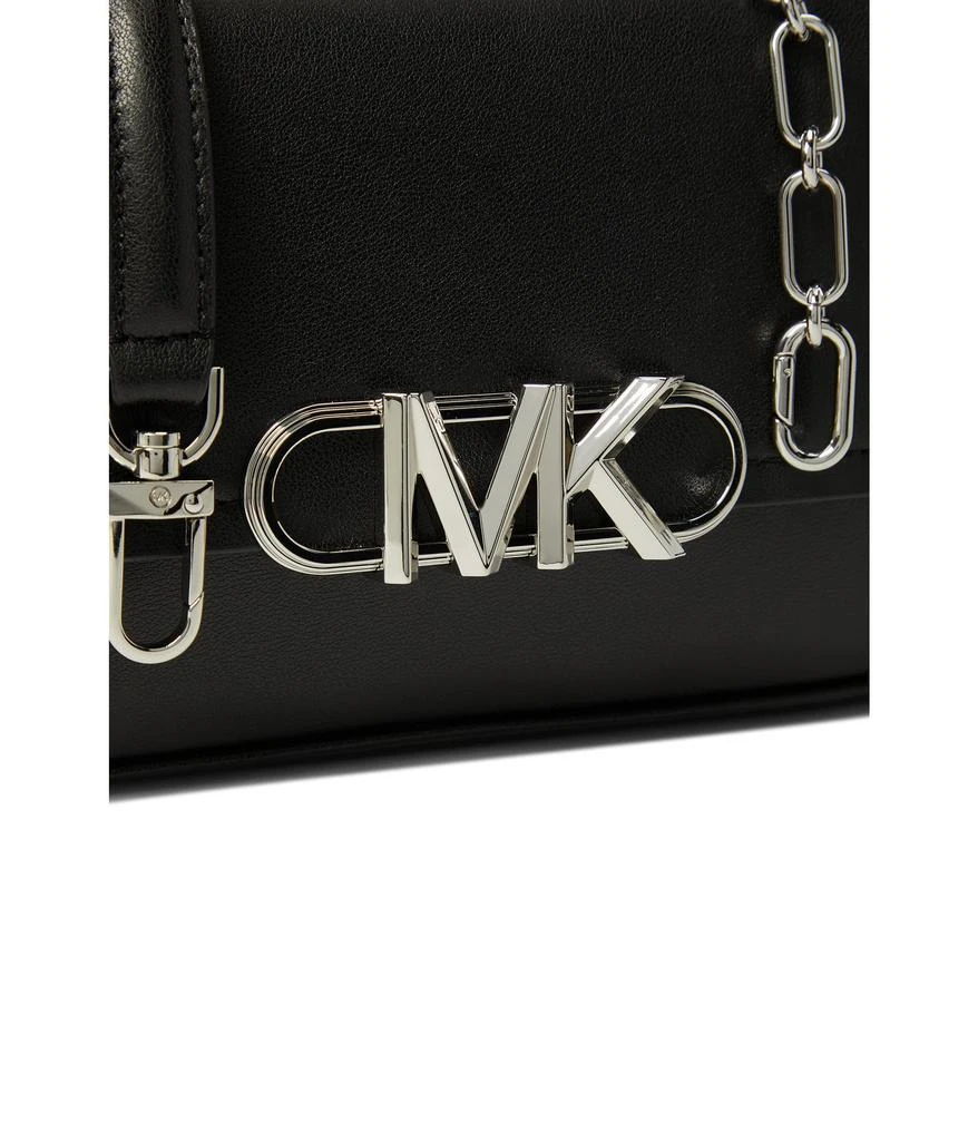 商品Michael Kors|Parker Medium Convertible Pouchette Shoulder,价格¥1874,第4张图片详细描述