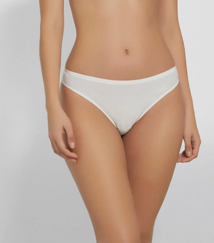 商品Chantelle|SoftStretch Thong,价格¥180,第4张图片详细描述