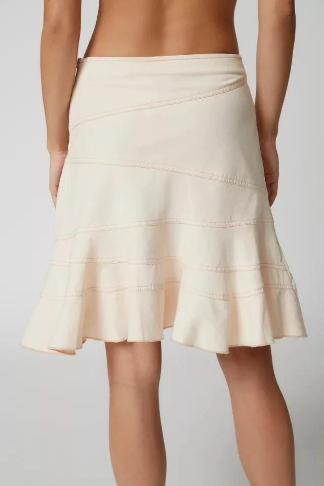 商品Urban Outfitters|UO Millie Fluted Denim Mini Skirt,价格¥332,第5张图片详细描述