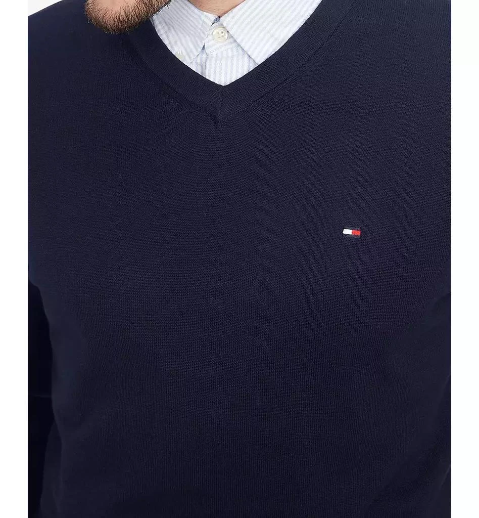 商品Tommy Hilfiger|Men's Essential Solid V-Neck Sweater,价格¥304,第3张图片详细描述