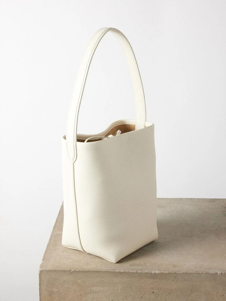 商品The Row|Small N/S Park grained-leather shoulder bag,价格¥14033,第3张图片详细描述