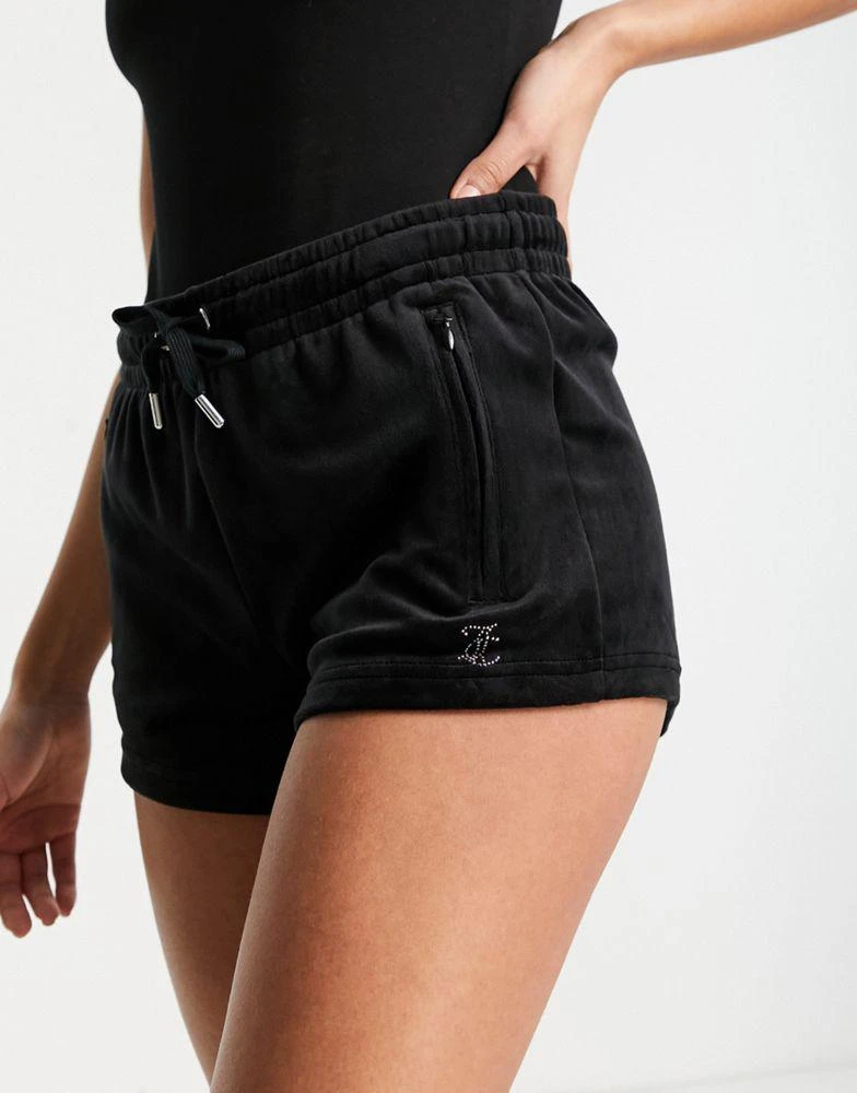 商品Juicy Couture|Juicy Couture co-ord shorts with back metallic logo in black,价格¥298,第3张图片详细描述