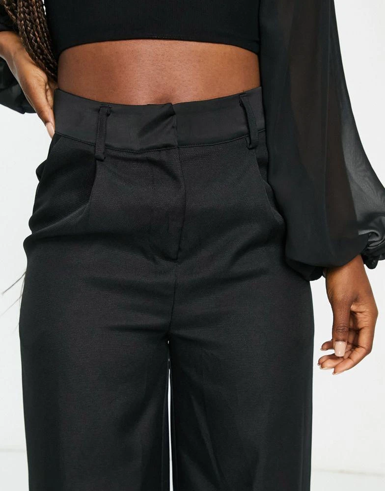商品In The Style|In The Style x Yasmin Devonport exclusive relaxed tailored trouser co-ord in black,价格¥75,第3张图片详细描述