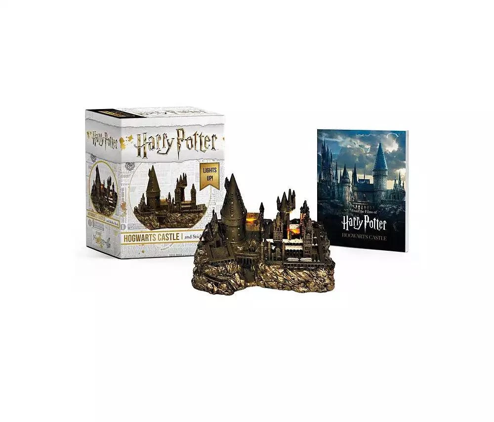 商品Barnes & Noble|Harry Potter Hogwarts Castle and Sticker Book: Lights Up! by Running Press,价格¥104,第1张图片