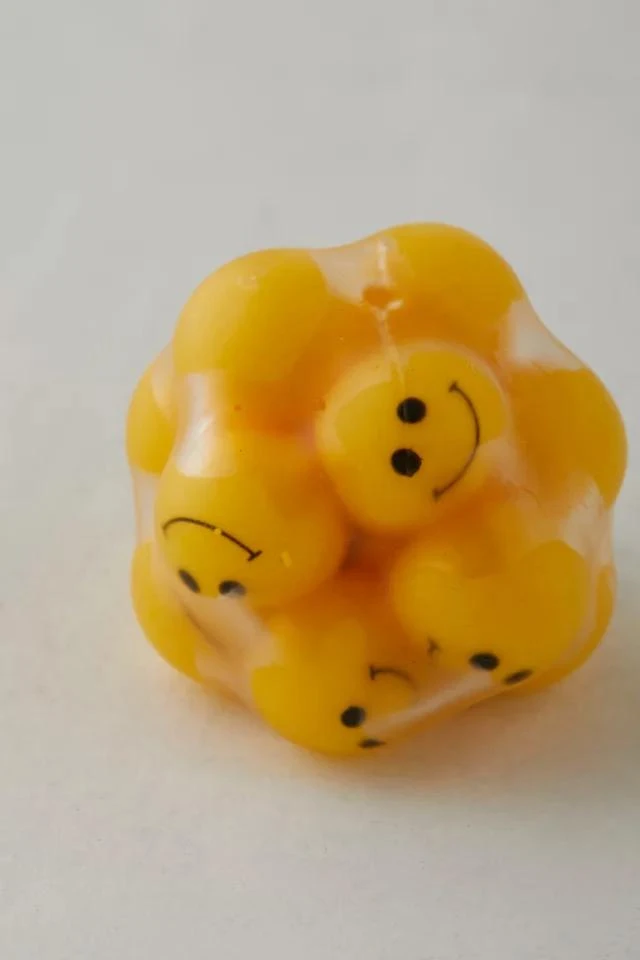 商品Urban Outfitters|Happy Face Squishy,价格¥38,第4张图片详细描述