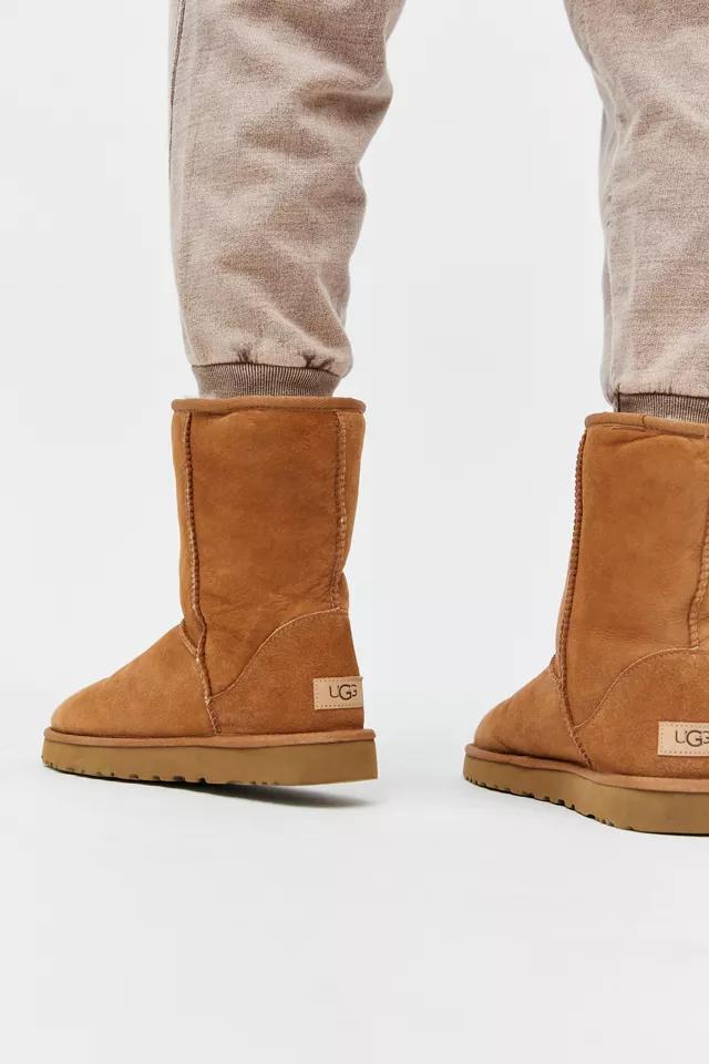 商品UGG|UGG 经典款中长款靴,价格¥1216,第4张图片详细描述