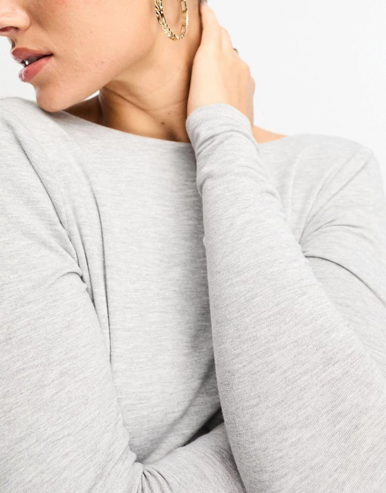 商品ASOS|ASOS DESIGN slash neck top with scoop back in grey,价格¥89,第4张图片详细描述