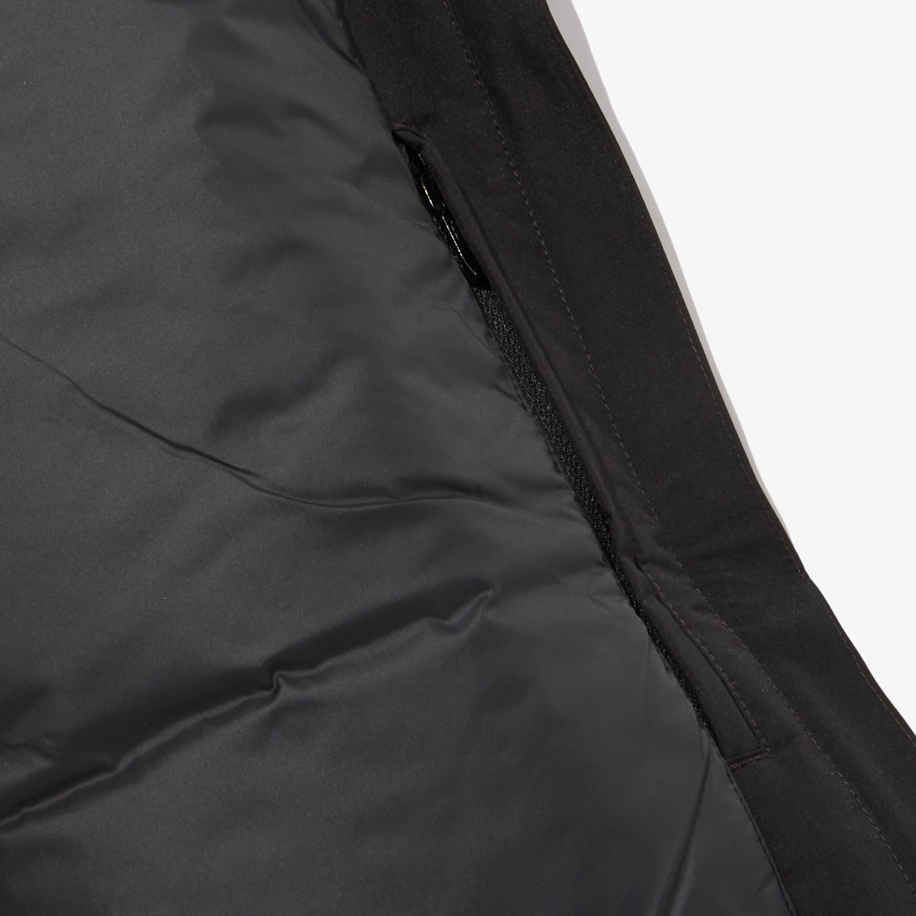 商品[国内直发] The North Face|北面  Atom系列  徽标LOGO  防水防风加棉保暖休闲连帽长袖  徒步户外远足徒步旅行滑雪滑翔寒潮冲锋衣 男女同款 黑色,价格¥1557,第6张图片详细描述